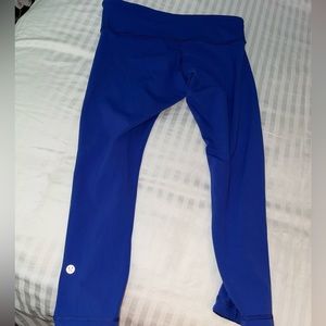 Lululemon Capri Leggings Reversible Purple And Blue size 8!